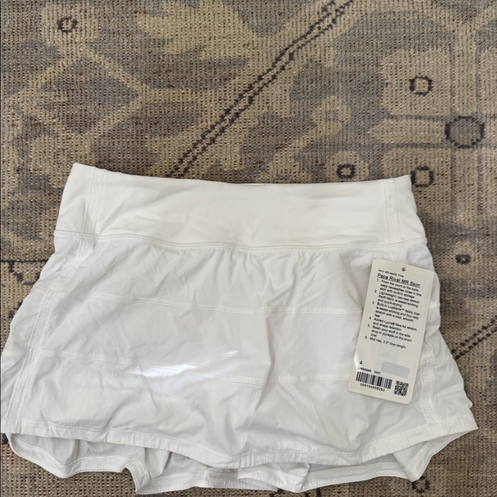 Lululemon white tennis skirt